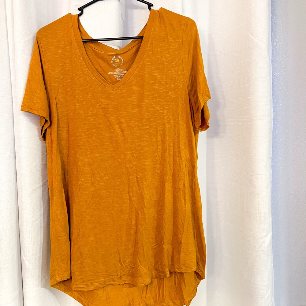 Maurices Amber Short Sleeve V-Neck Top